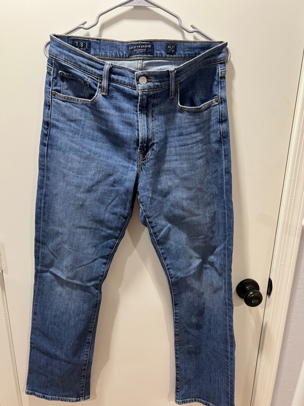 Lucky Brand Men’s Light Blue Slim Straight Jeans